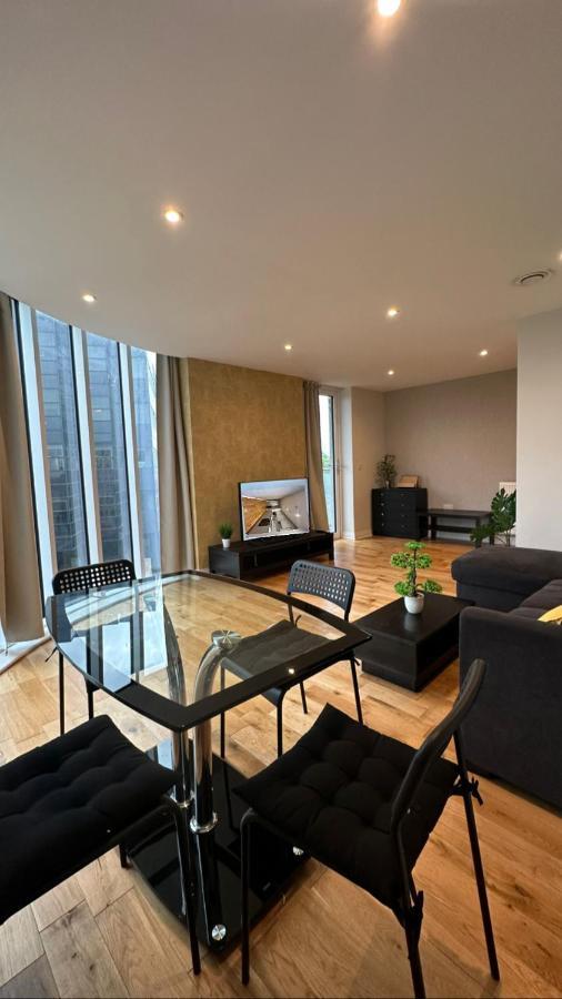 Uxbridge Apartment Uxbridge