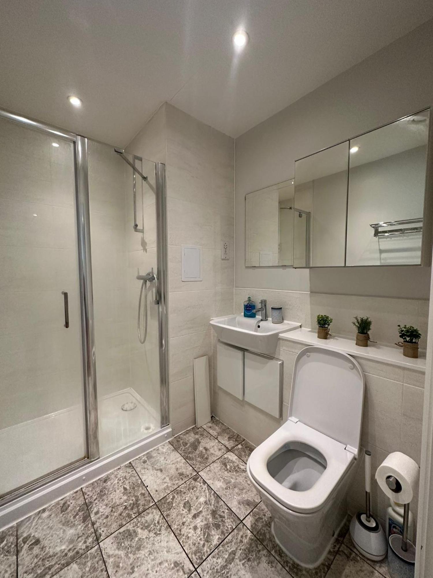 Uxbridge Apartment Uxbridge